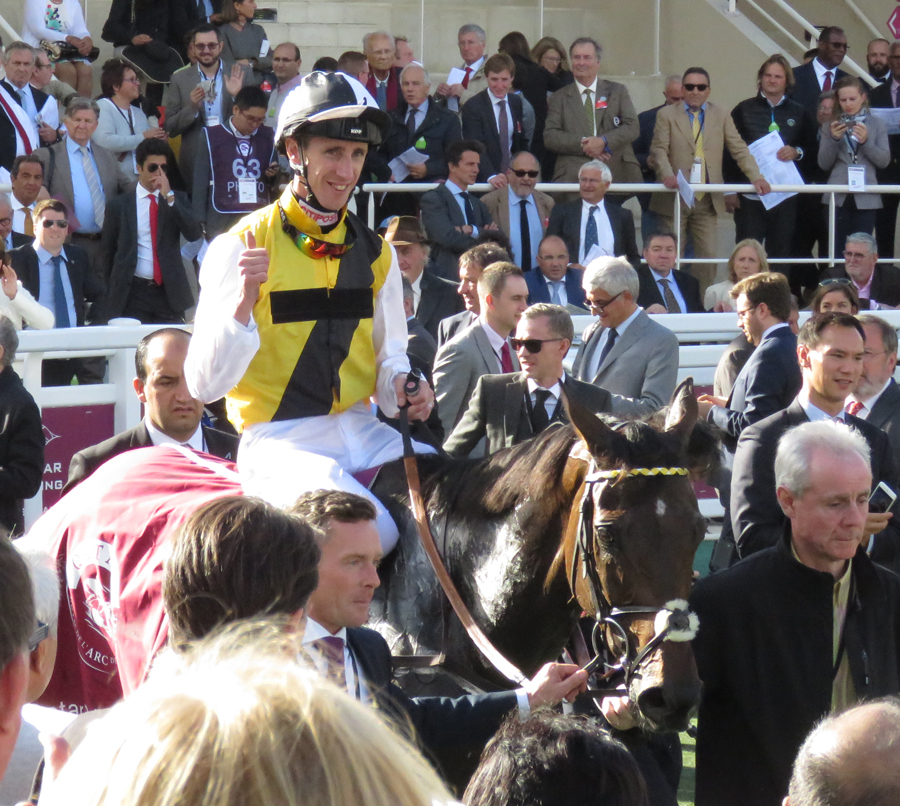 Thumbs up from George Baker as he returns Quest for More to the parade ring