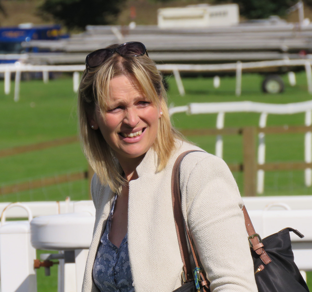 Emma Lavelle at Worcester Races (September 2015)