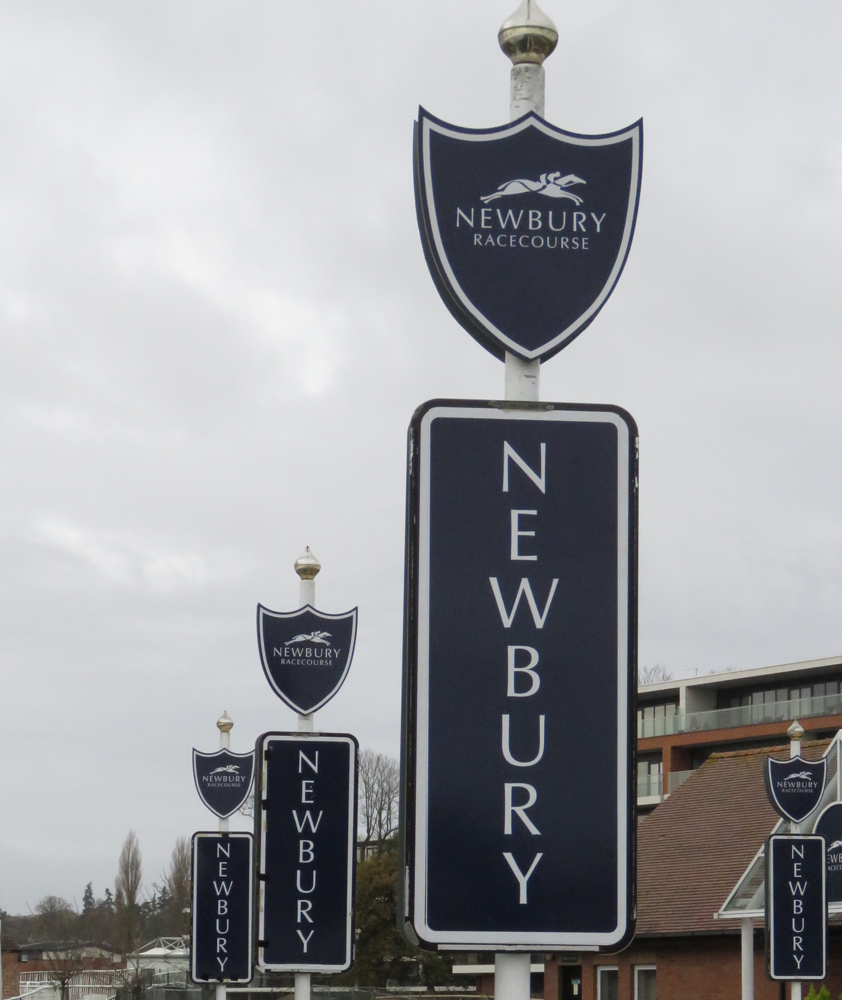 Winner's enclosure: Alan King & Wayne Hutchinson with Dusky Legend