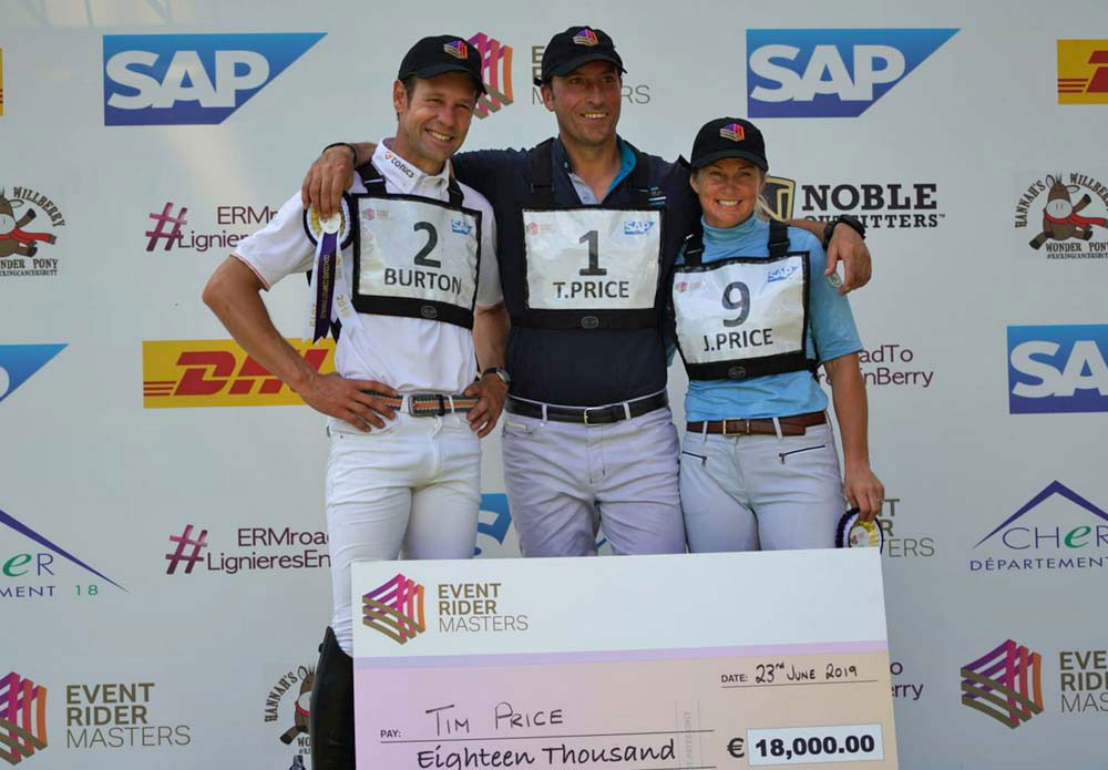 L-R: Chris Burton, Tim and Jonelle Price (Photo: ERM via Twitter)